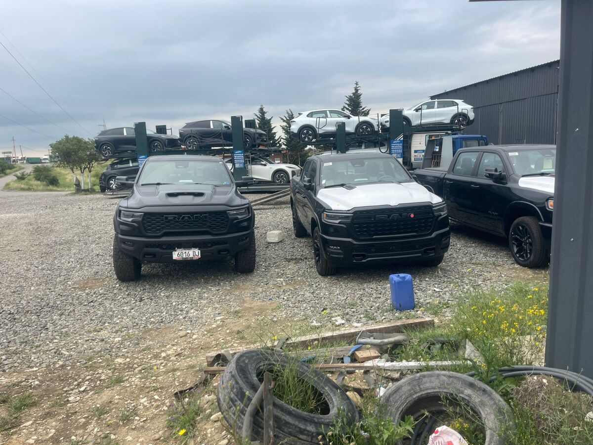 Three RAM pickups: project photo 3